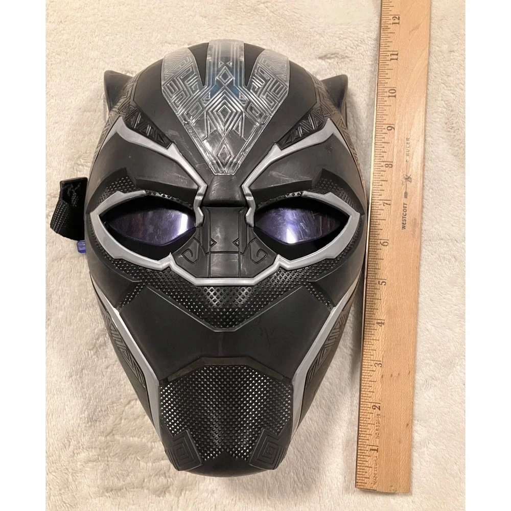 Hasbro Marvel Black Panther Vibranium FX Light Up Mask 2017 Electronic Works